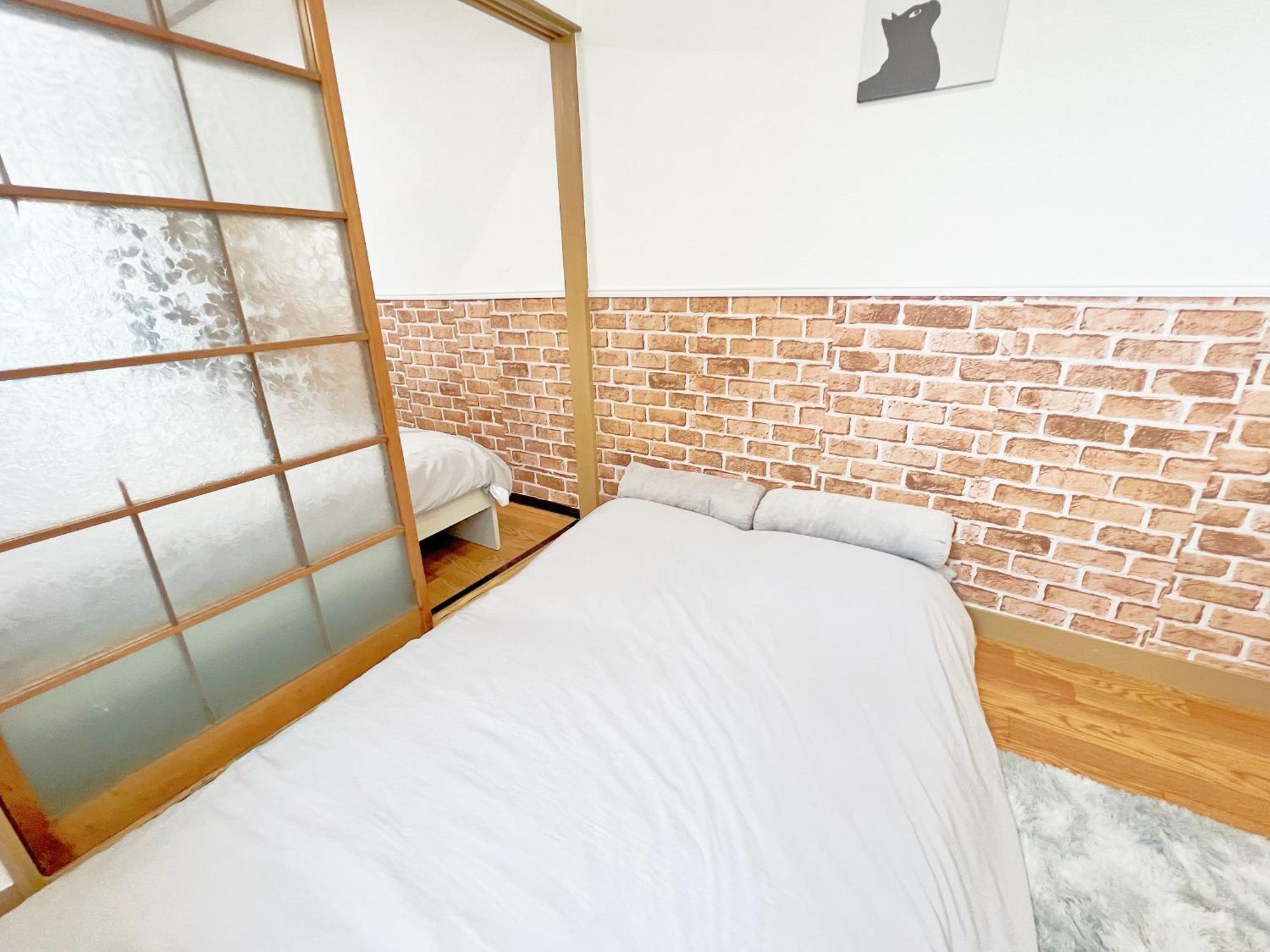 Habitación en casa particular 西武新宿線 駅近6人可 C01 *