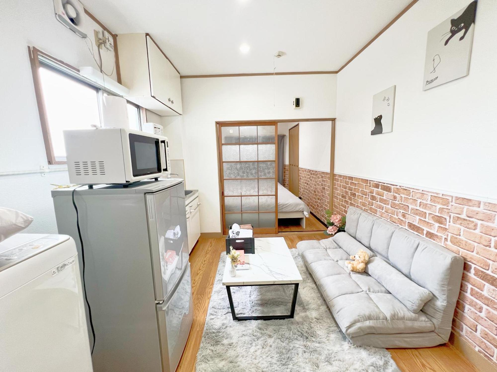 西武新宿線 駅近6人可 C01 Habitación en casa particular Tokio